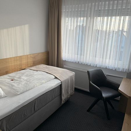 Hotel Zum Ritter Seligenstadt Exteriör bild