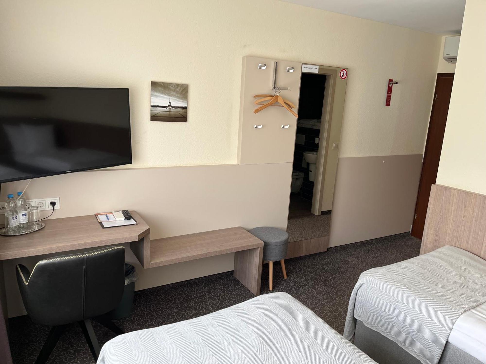 Hotel Zum Ritter Seligenstadt Exteriör bild