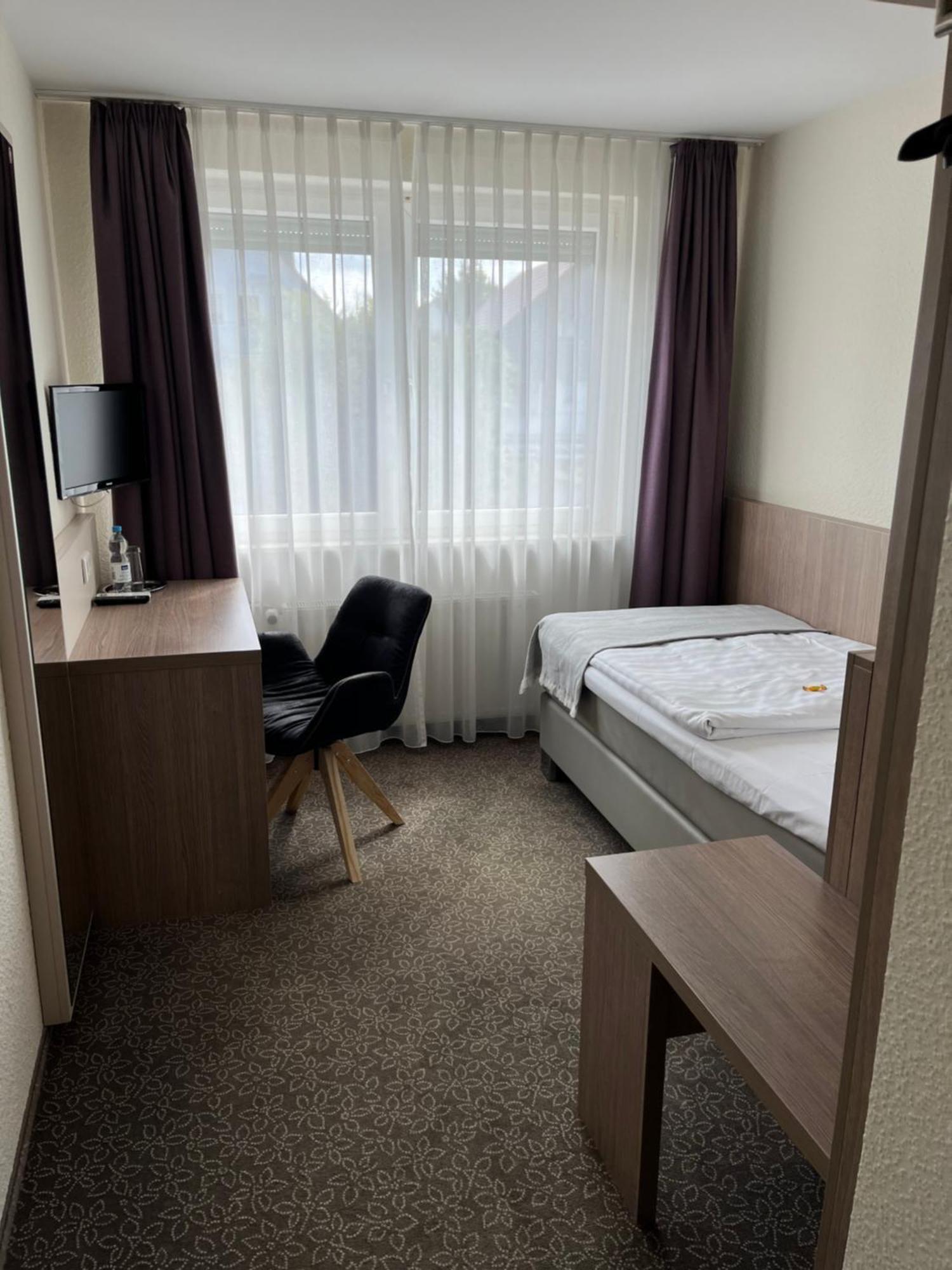 Hotel Zum Ritter Seligenstadt Exteriör bild