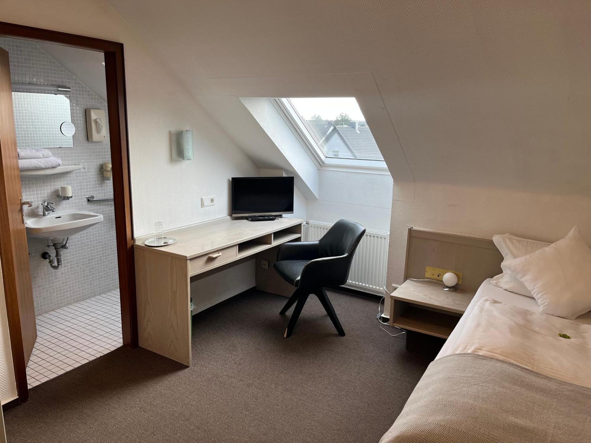 Hotel Zum Ritter Seligenstadt Exteriör bild