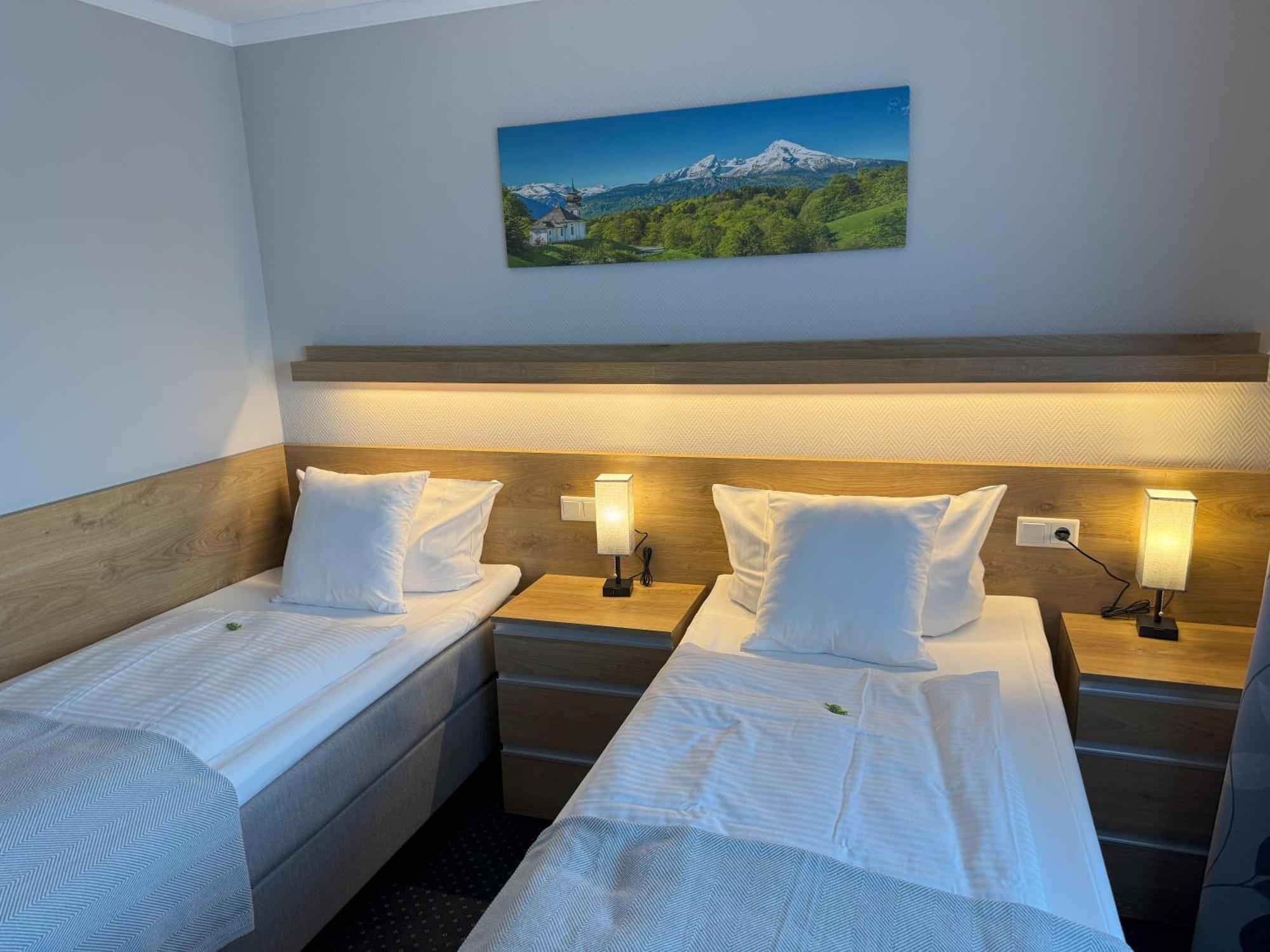 Hotel Zum Ritter Seligenstadt Exteriör bild