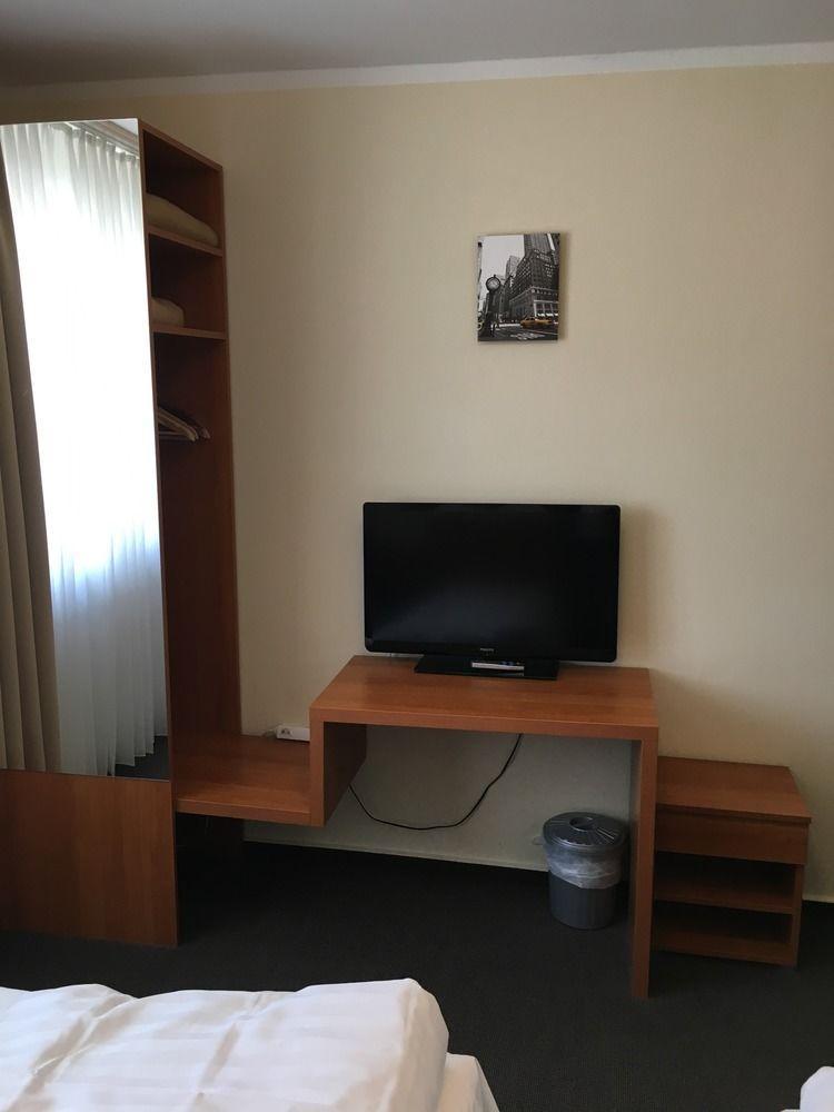 Hotel Zum Ritter Seligenstadt Exteriör bild